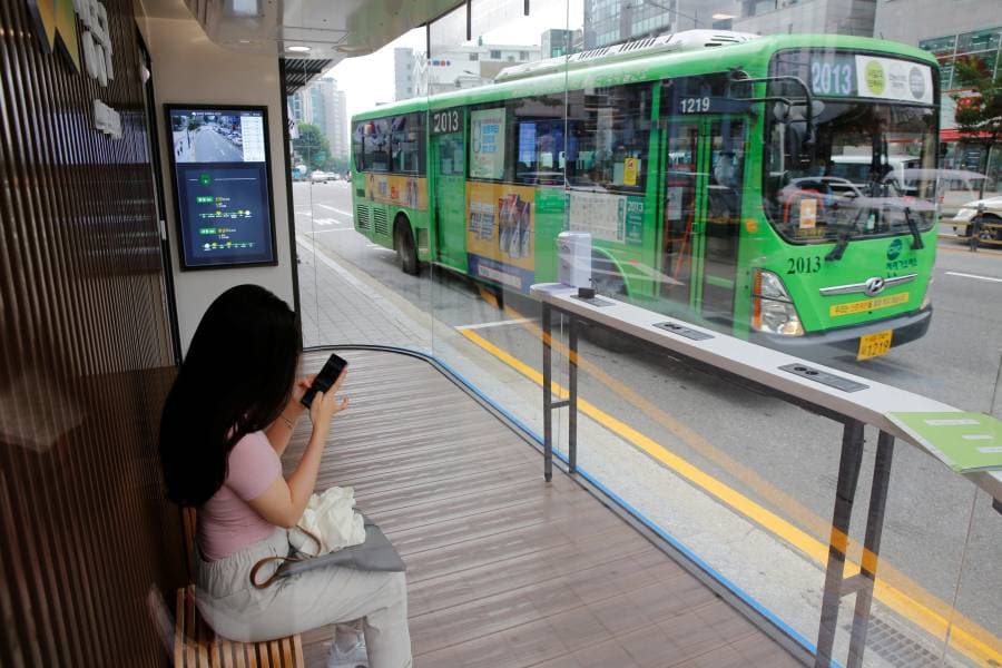 محطة حافلات في سول بكوريا الجنوبية