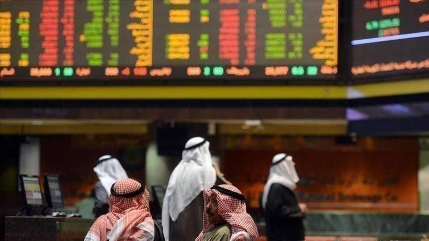 تراجع بورصات الخليج مع تزايد حالة عدم اليقين السياسي