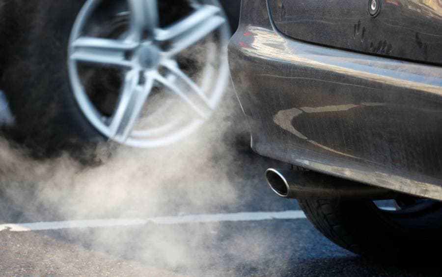 قواعد بايدن لخفض انبعاثات السيارات بين الدعم والمعارضة