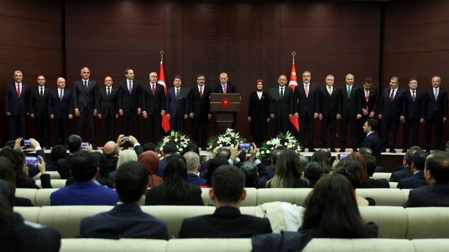 أعلن الرئيس التركي رجب طيب أردوغان يوم السبت التشكيل الجديد للحكومة