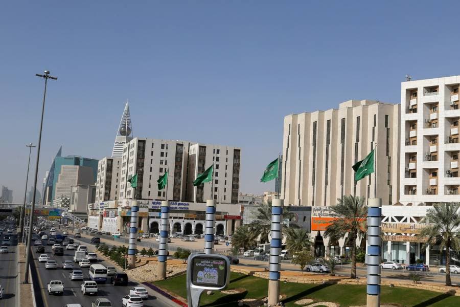 السعودية تطلق تأشيرة مستثمر زائر للأجانب