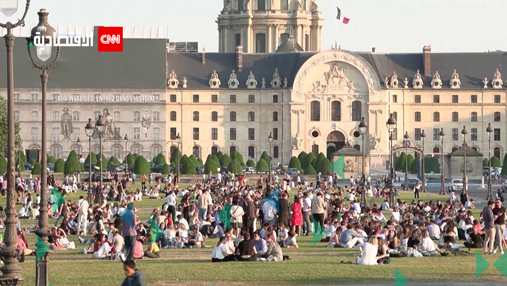 موسم السياحة الصيفي في باريس