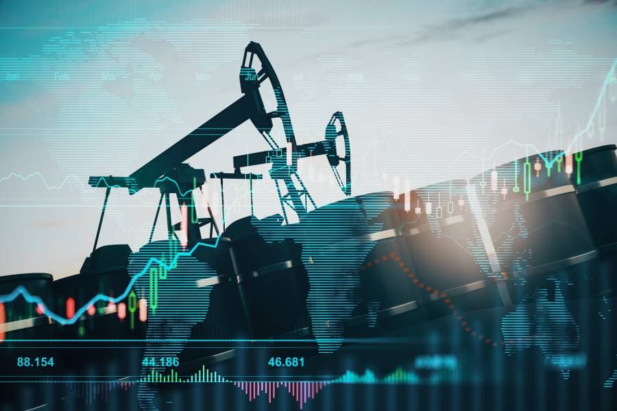 النفط يواصل ارتفاعه بعد قرار السعودية وروسيا