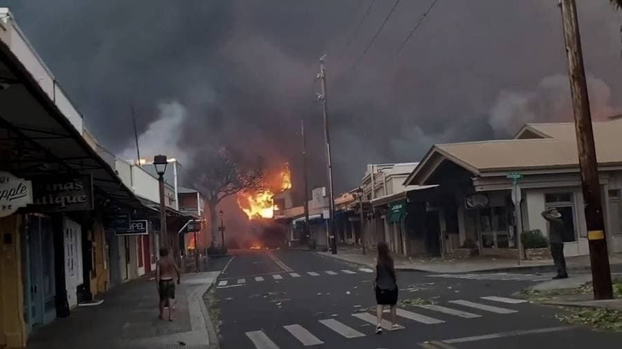 حرائق جزيرة ماوي بهاواي تدمر مناطق بأكملها