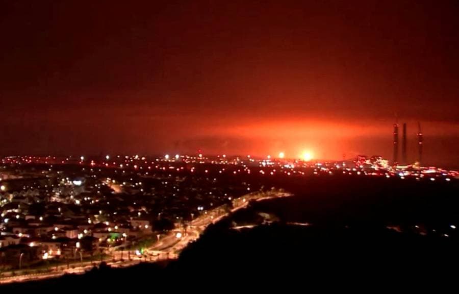 قصف إسرائيلي عنيف على غزة ليل الجمعة