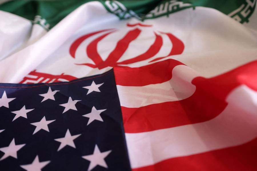 واشنطن تفرض عقوبات على شبكة تهرب تكنولوجيا حساسة للبنك المركزي الإيراني، رويترز