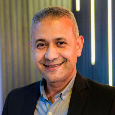 أيمن صالح