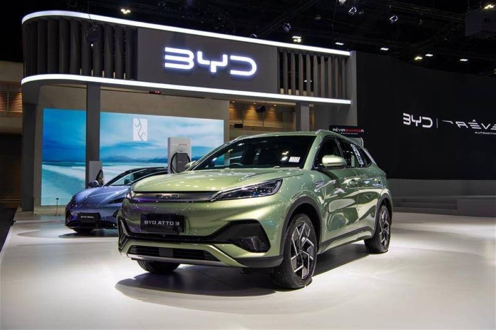 BYD الصينية تجمع 5.59 مليار دولار من بيع أسهم في بورصة هونغ كونغ 