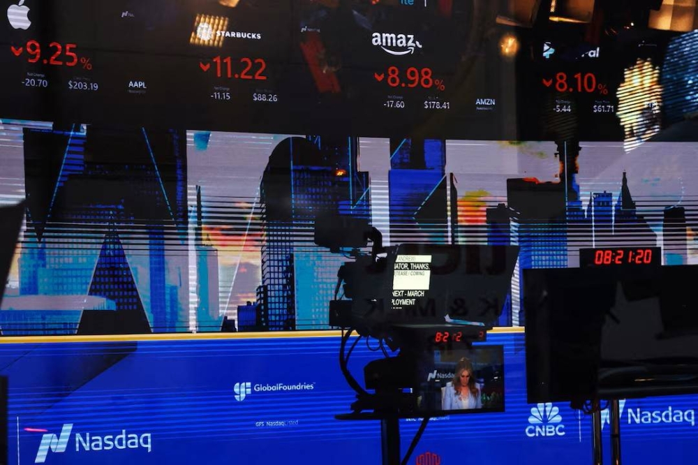 ناسداك يدخل سوق الهبوط بعد تراجع يتجاوز 22% عن أعلى إغلاق قياسي