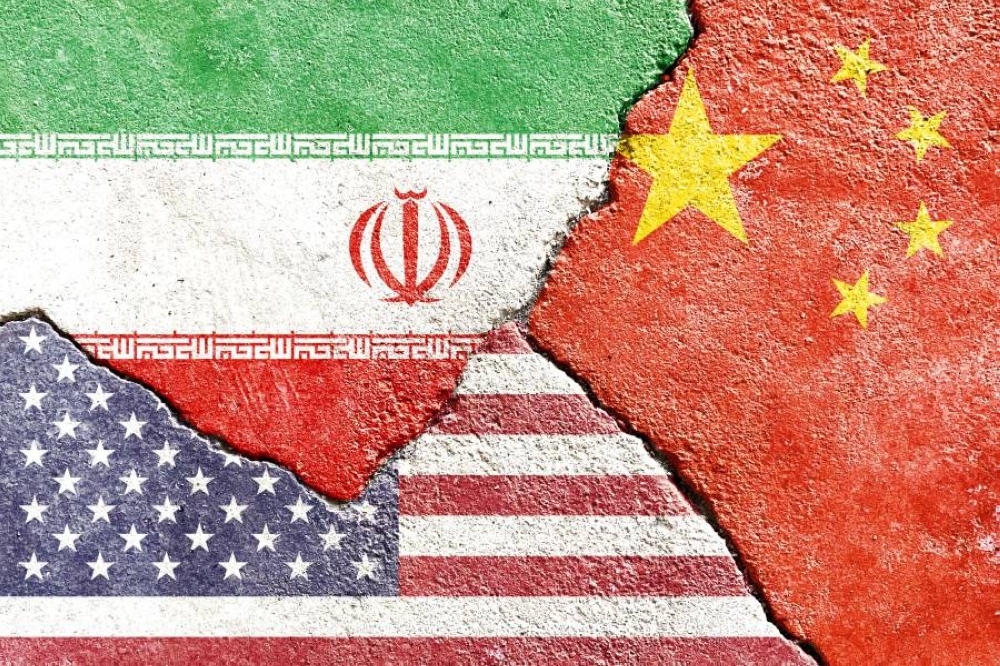 بكين تناور بين طهران وواشنطن...دبلوماسية نووية ورسائل قبل جولة «روما»