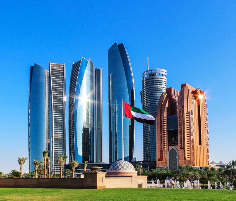 معدلات التوظيف في الإمارات ترتفع بأسرع وتيرة في 11 شهرًا مع استقرار نمو القطاع الخاص غير النفطي