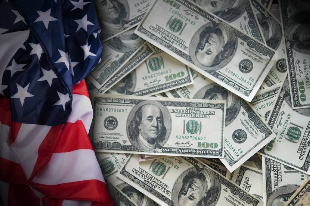 الدولار يحافظ على قوته بعد تثبيت الاحتياطي الفيدرالي أسعار الفائدة