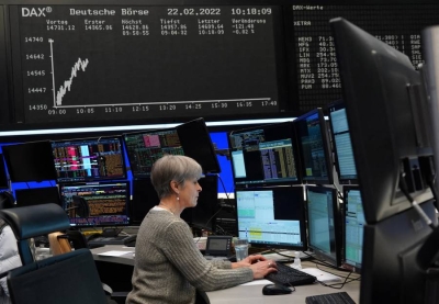 الأسهم الأوروبية تتراجع مع تقييم المستثمرين الأرباح وترقب قرار الفيدرالي