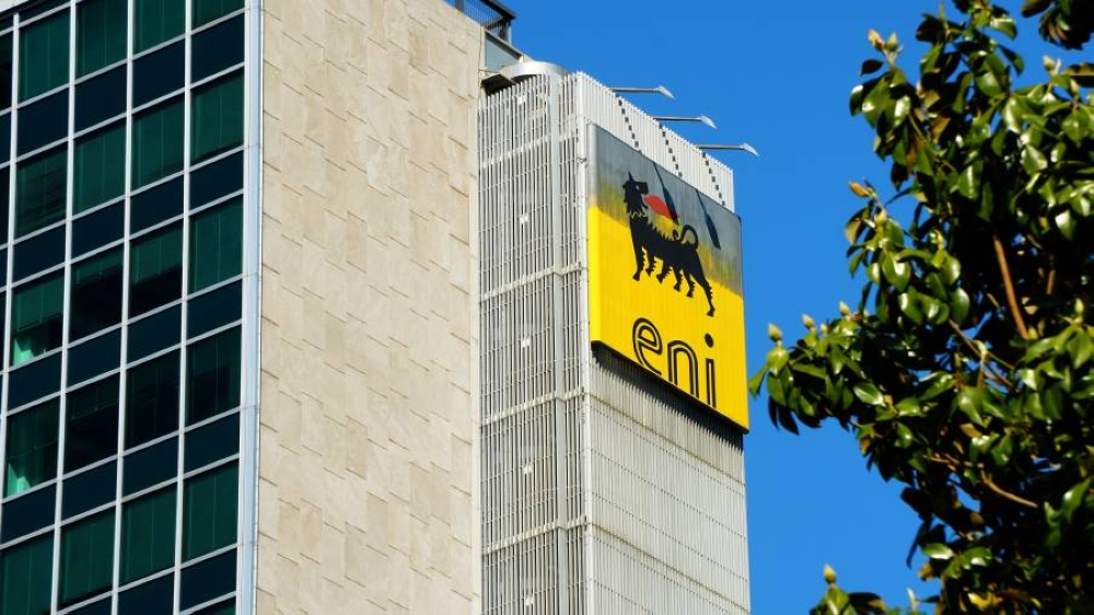 «إيني الإيطالية» تدرس بيع 20% من تابعة لها بنحو 13.4 مليار دولار 