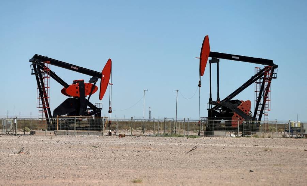 إندونيسيا تطلق مشروعين بحريين للنفط والغاز بقيمة 600 مليون دولار لتعزيز أمن الطاقة