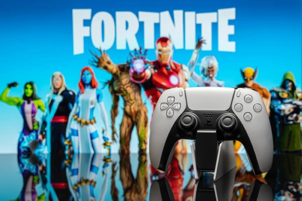 "إبيك غيمز" تزيل لعبة "فورتنايت" من أجهزة "أيفون" حتر رفع آبل حظرها