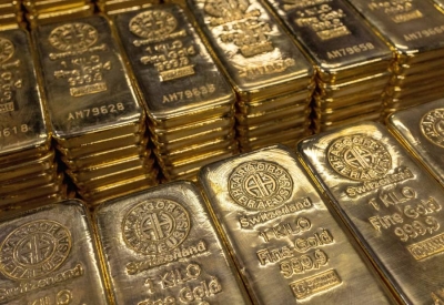 ارتفاع أسعار الذهب بأكثر من 1% بدعم من ضعف الدولار والبيانات الاقتصادية الضعيفة