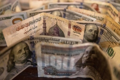 اسباب تراجع سعر الدولار مقابل الجنيه في مصر 