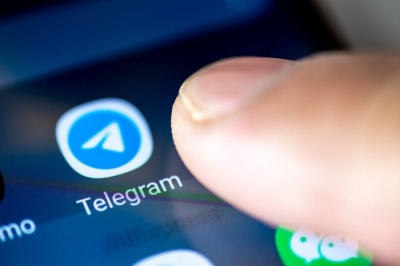شراكة بين «تليغرام» و«إكس إيه آي» لتوزيع روبوت «غروك» على أكثر من مليار مستخدم