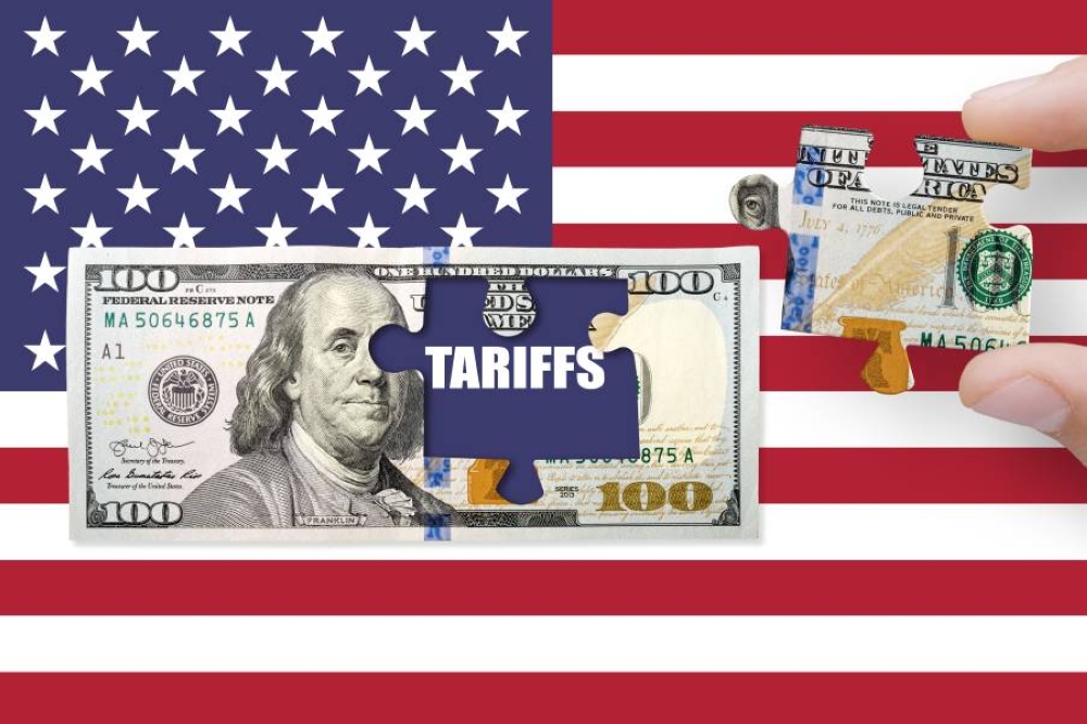 الرسوم تتكاثر في الظل والفواتير تُنهك جيوب الأميركيين