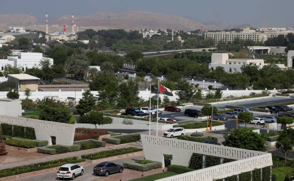 ضريبة دخل الأفراد في سلطنة عُمان 2025