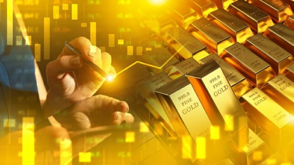 الذهب يرتفع هامشياً مع تراجع الدولار وترقب بيانات اقتصادية أميركية