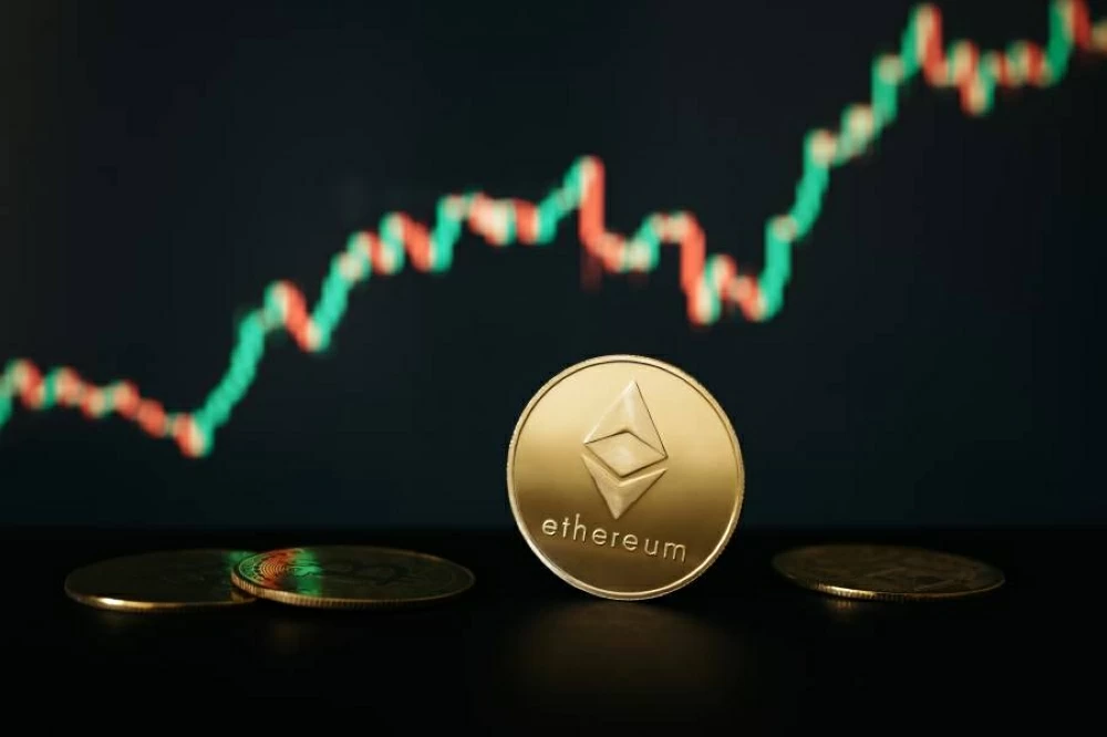 إيثريوم تتجاوز 4550 دولاراً.. قفزة 51% وعقود آجلة قياسية ب60.8 مليار 