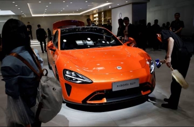 حوادث سيارات شاومي تهوي بأسهمها لأدنى مستوى في 3 سنوات