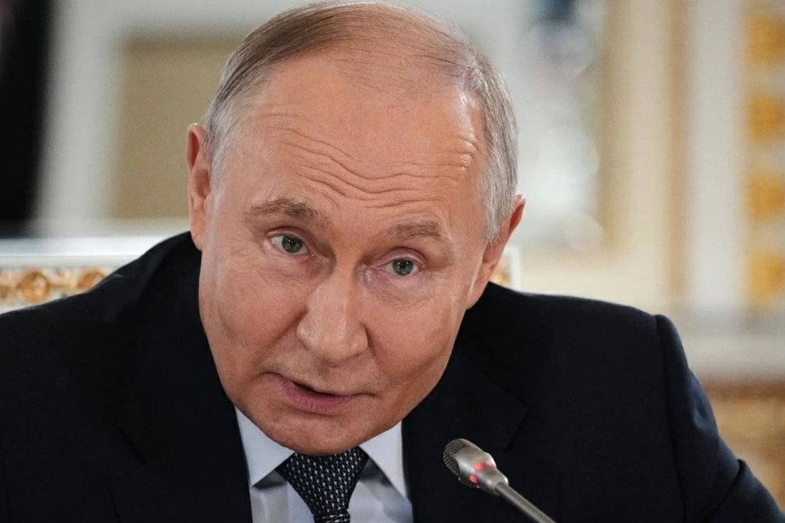 Putin: Inflation in Russia Drops to 5.2 Percent