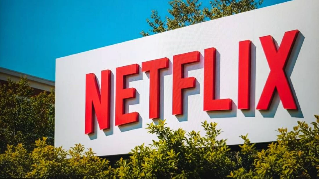 عاجل: أسهم نتفليكس تغلق على تراجع 2.9% عقب تعيين بيتر رايس رئيساً تنفيذاً للمحتوى